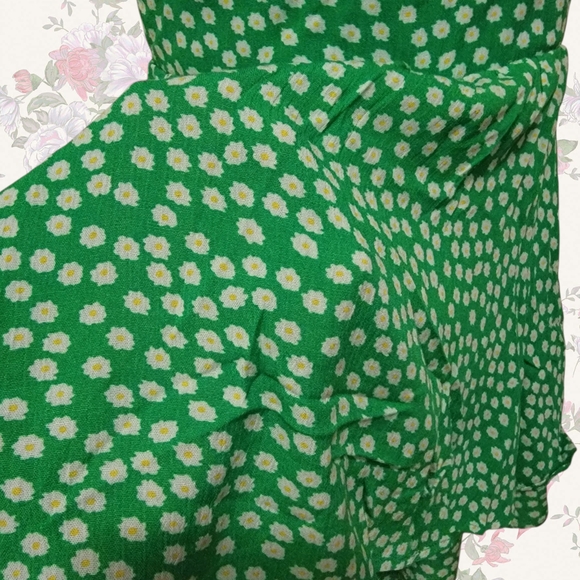 Inmod Green Daisy Ruffle Romper - Picture 6 of 7